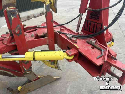 Ploughs Aerts aerts 3 schaar vario ploeg dieploeg